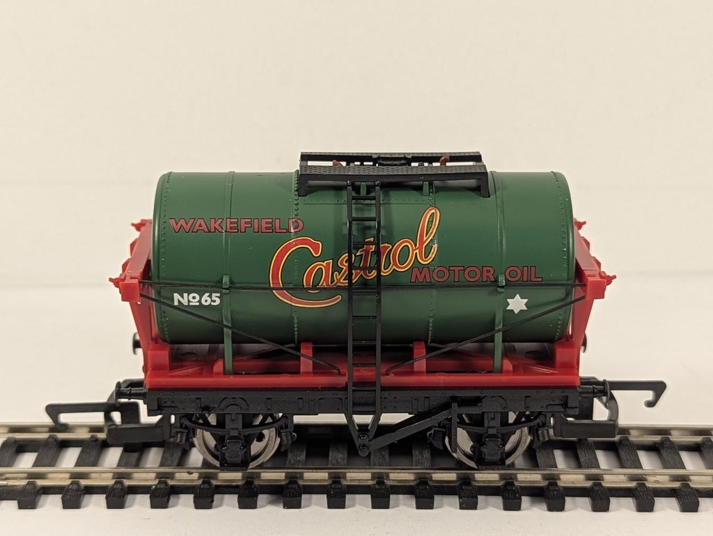 Hornby OO Gauge Castrol Tank Wagon 65 Wakefield Castrol R127