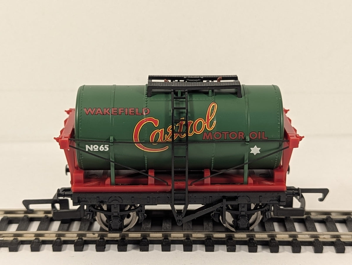 Hornby OO Gauge Castrol Tank Wagon 65 Wakefield Castrol R127