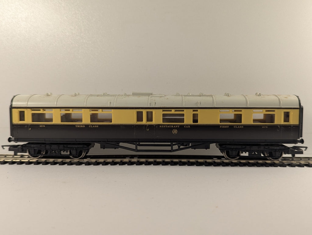 Hornby OO Gauge G.W.R. Restaurant Car Passenger Coach 9578