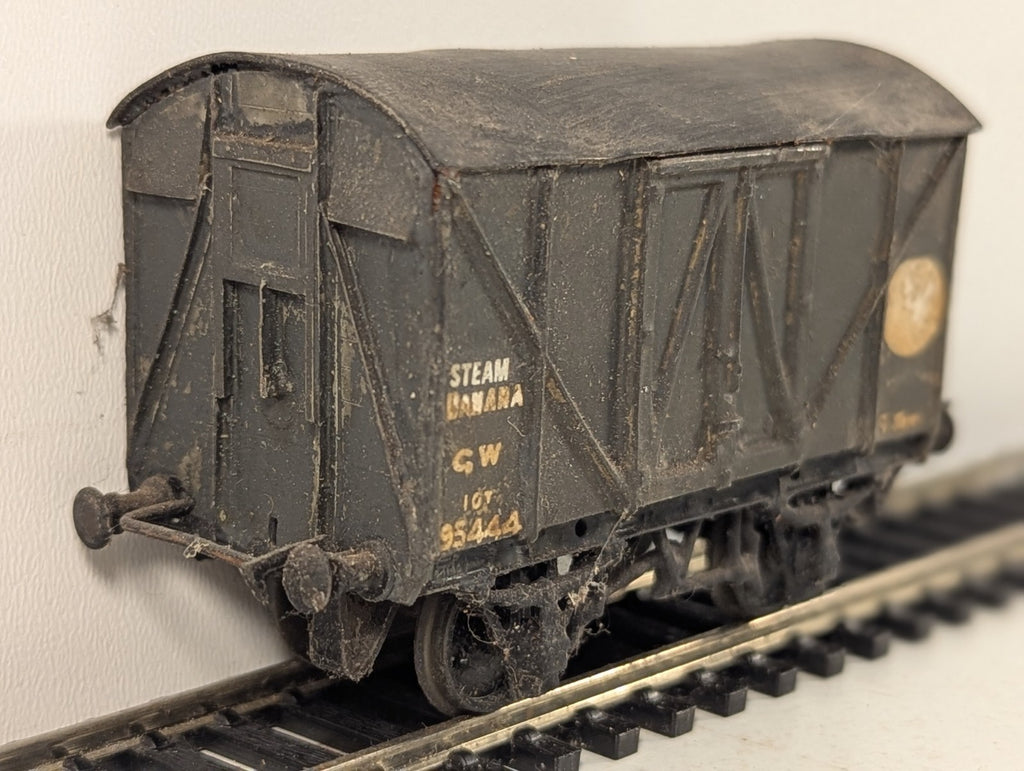Kit Built OO Gauge GWR 10t Steam Banana Van Goods Wagon 95444 GWR Grey