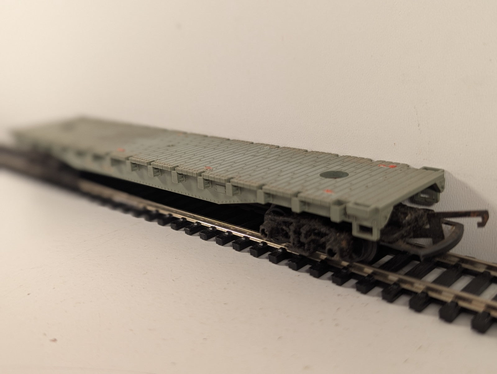 Tri-ang Hornby R234 Grey Flat Car Wagon OO Gauge