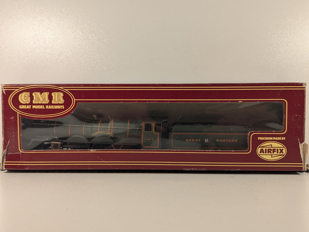 Airfix OO Scale Castle Class Caerphilly Castle Locomotive 4073 GWR Green 54124-2