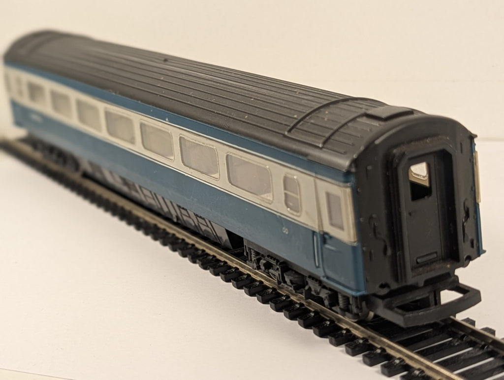 Hornby OO Gauge BR Mk3 Inter-City Coach Blue & Grey