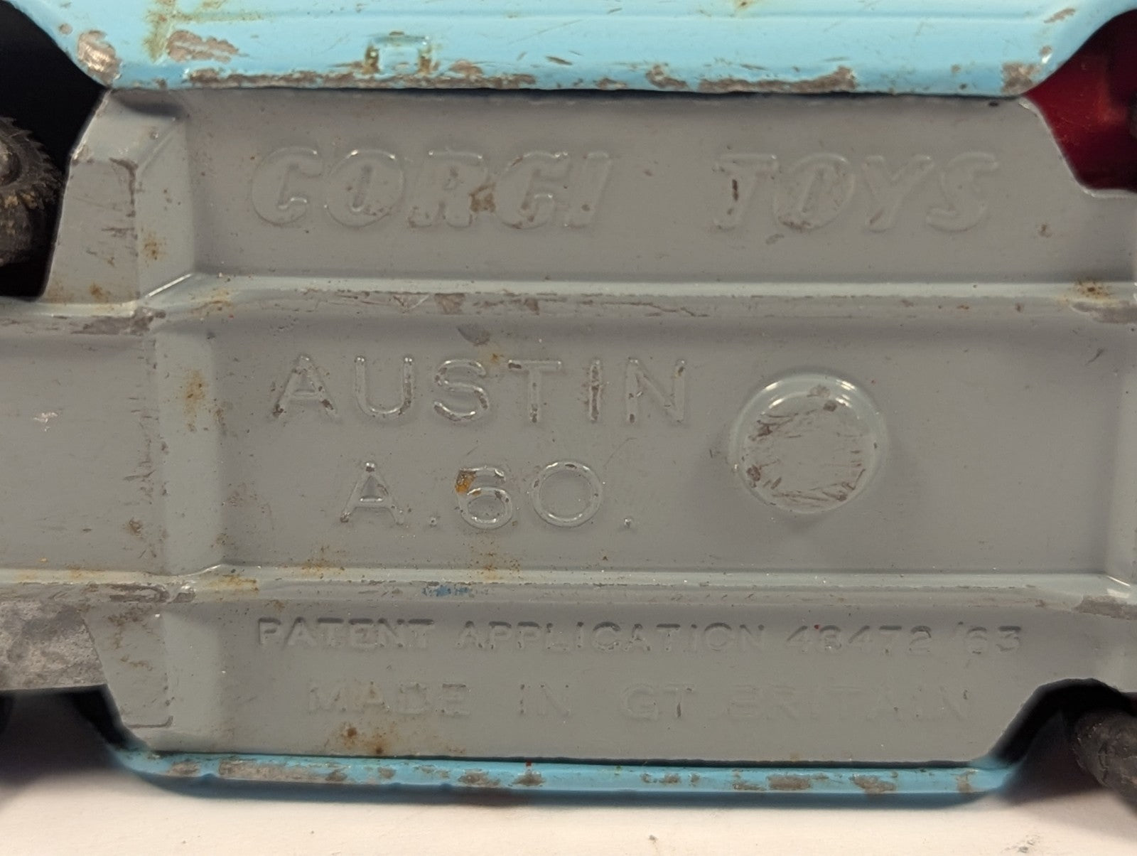 Corgi Toys 236 Austin A60 Motor School Car 1:43 Scale - Chipped Paint