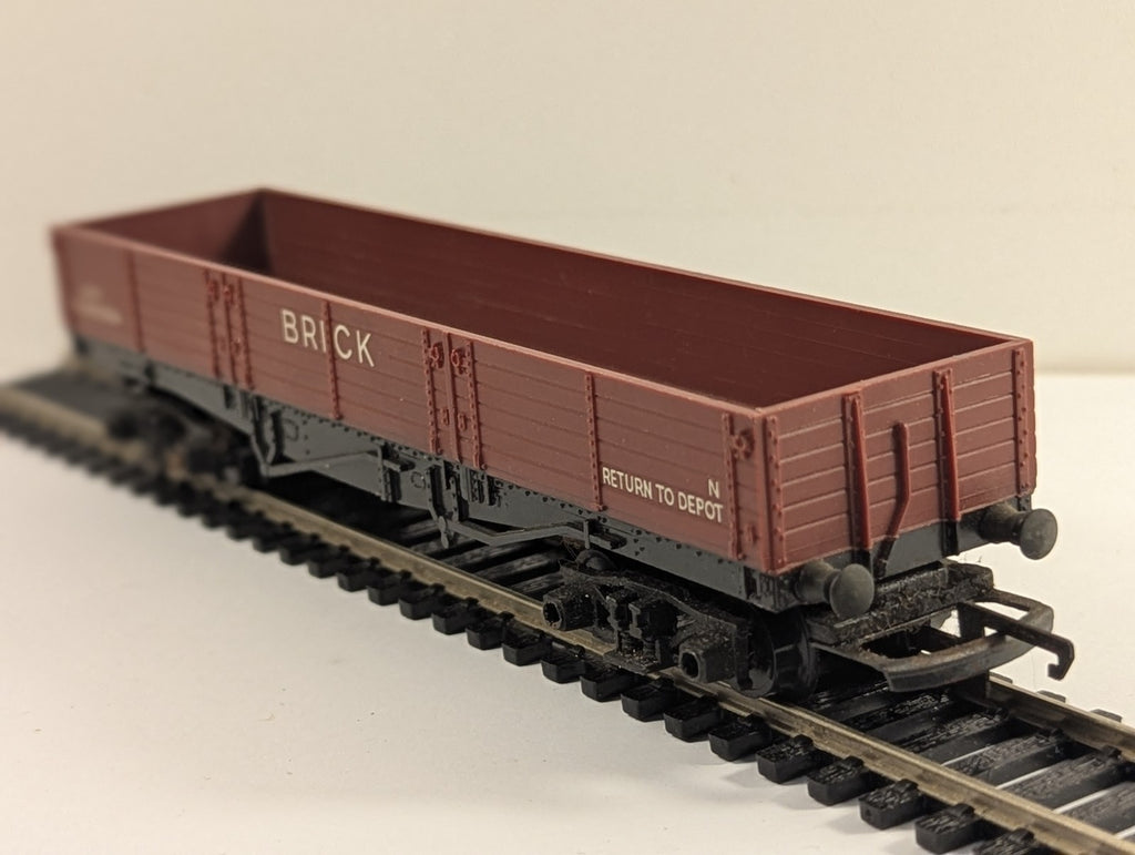 Tri-ang OO Gauge R219 50T Bogie Brick Wagon E451004