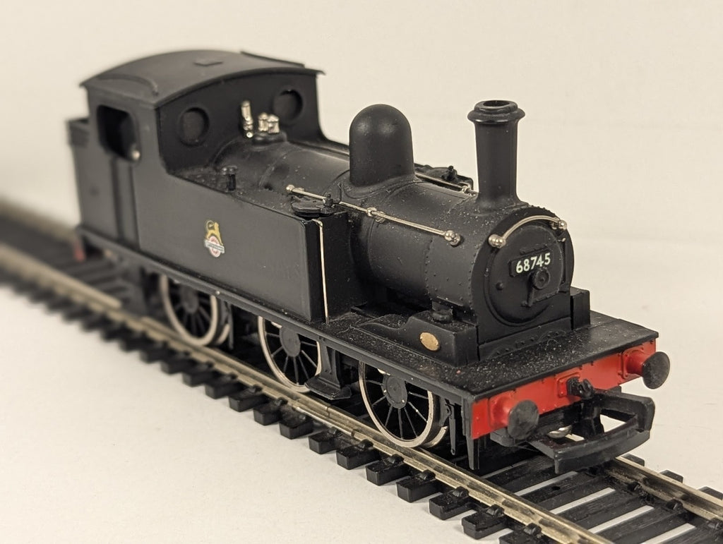 Mainline OO Gauge Class J72 0-6-0T Locomotive 68745 BR Black (Early Emblem)