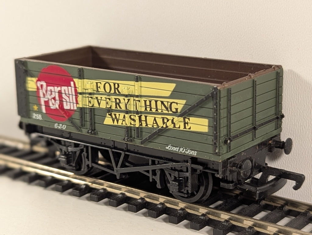 Mainline 7 Plank Open Wagon ‘Persil’ 258
