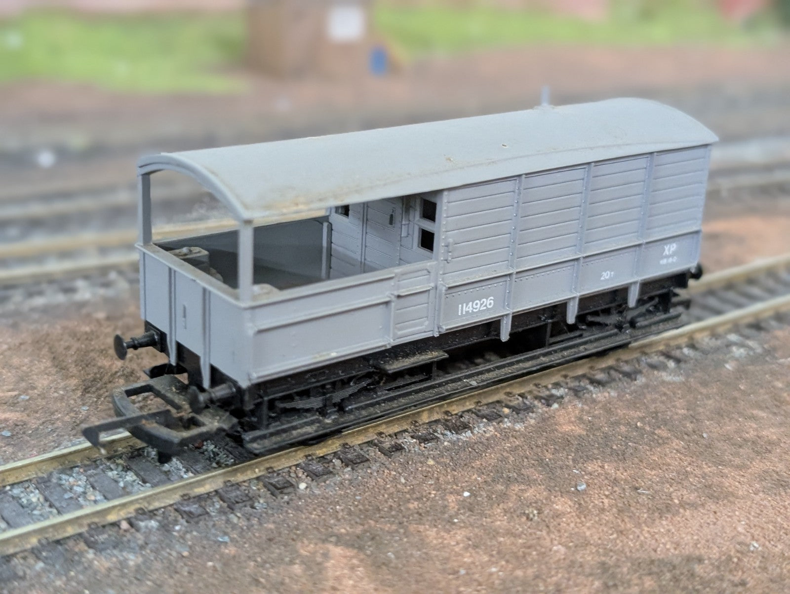 Airfix 54360 OO Gauge BR 20t Brake/Guards Van 114926