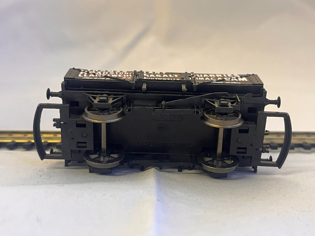 Hornby OO Gauge Thomas Lant Basalt Quarries 5 Plank Wagon