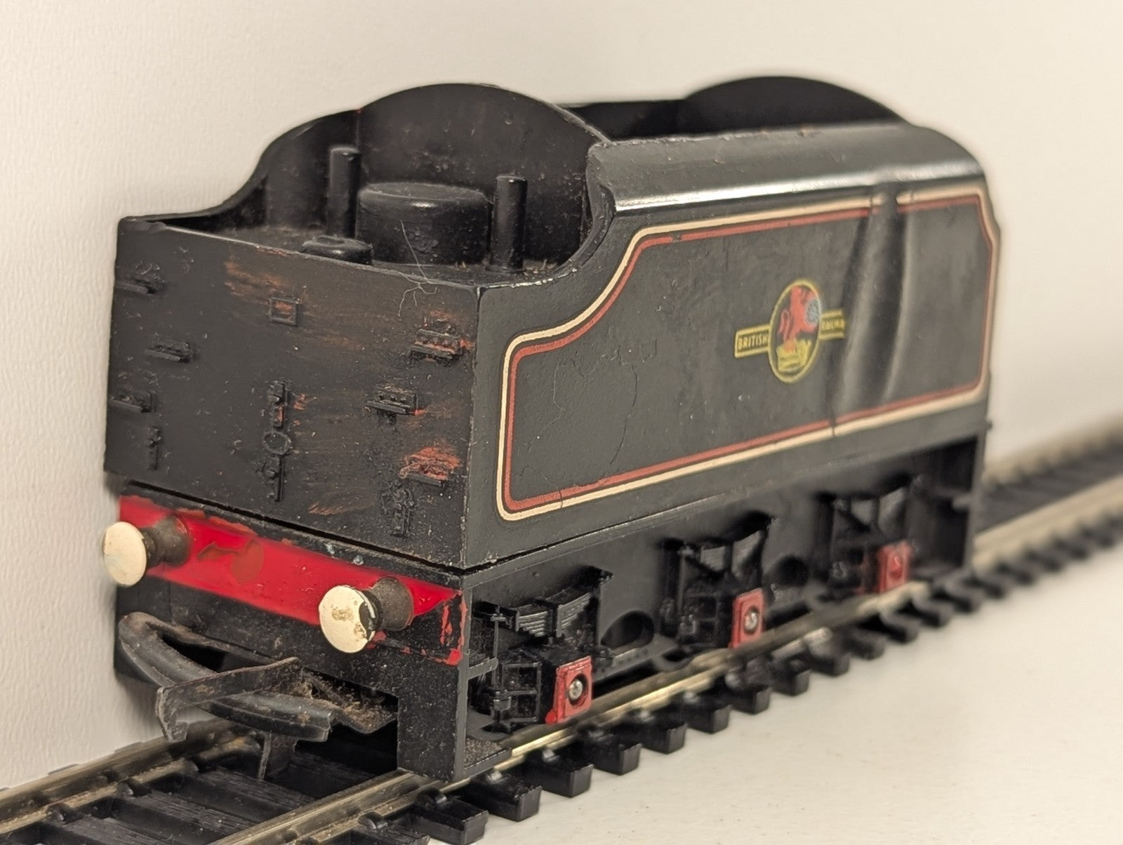 Tri-ang R30 OO Gauge Stanier Tender