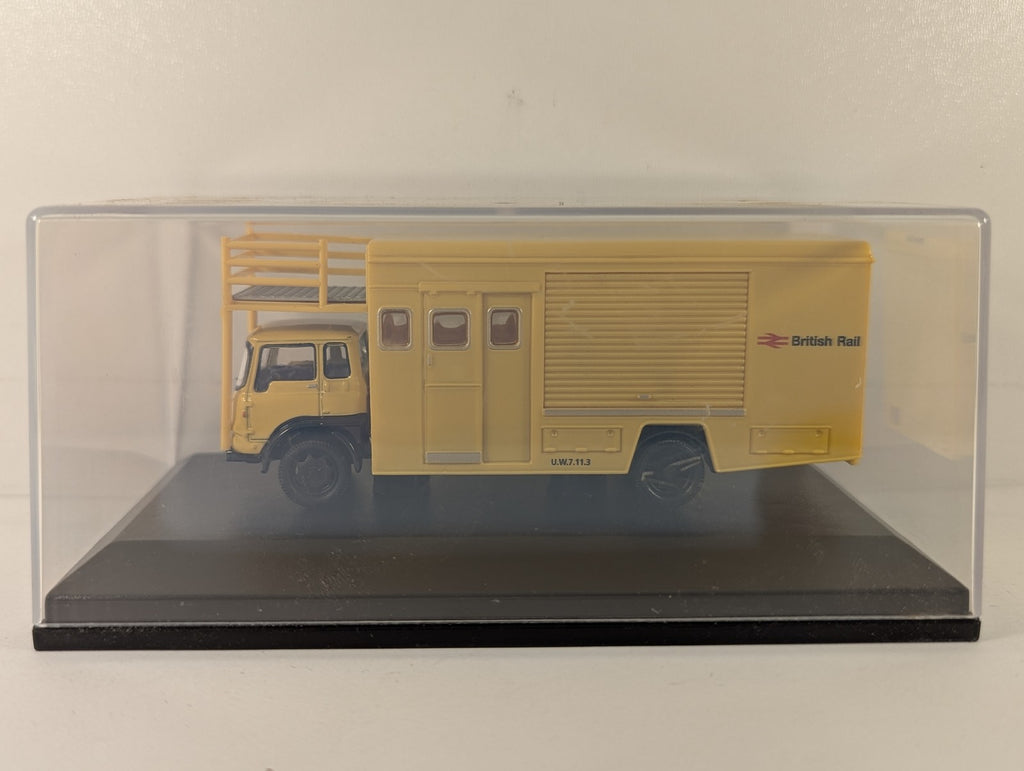 Oxford Diecast 1:76 Bedford TK Emergency Bridging Unit - Closed