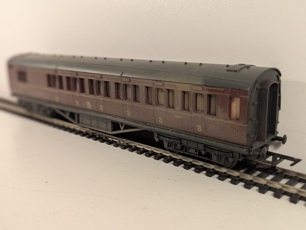 Graham Farish OO Gauge LMS Brake Third Coach - Wrong Box