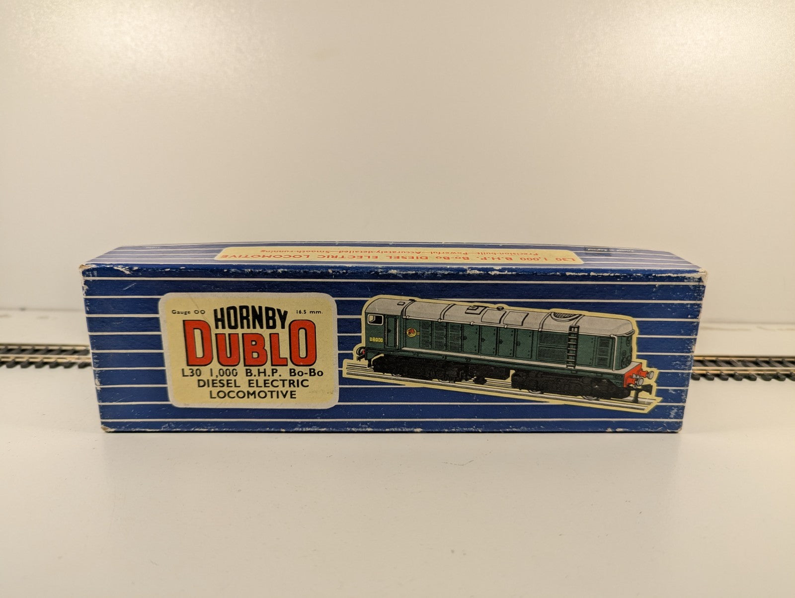 Hornby-Dublo L30 1,000 B.H.P. Bo-Bo Diesel Electric Locomotive BR Green