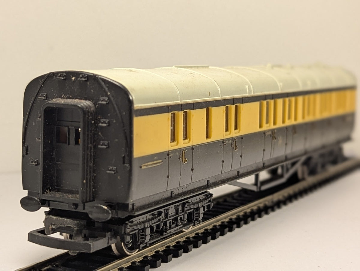 Hornby OO Gauge GWR Clerestory Brake Third Class Coach Passenger Coach