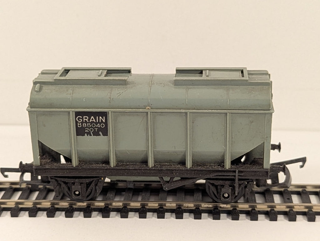 Tri-ang OO Gauge Operating 20T Grain Wagon Goods Wagon B85040 BR Grey R224