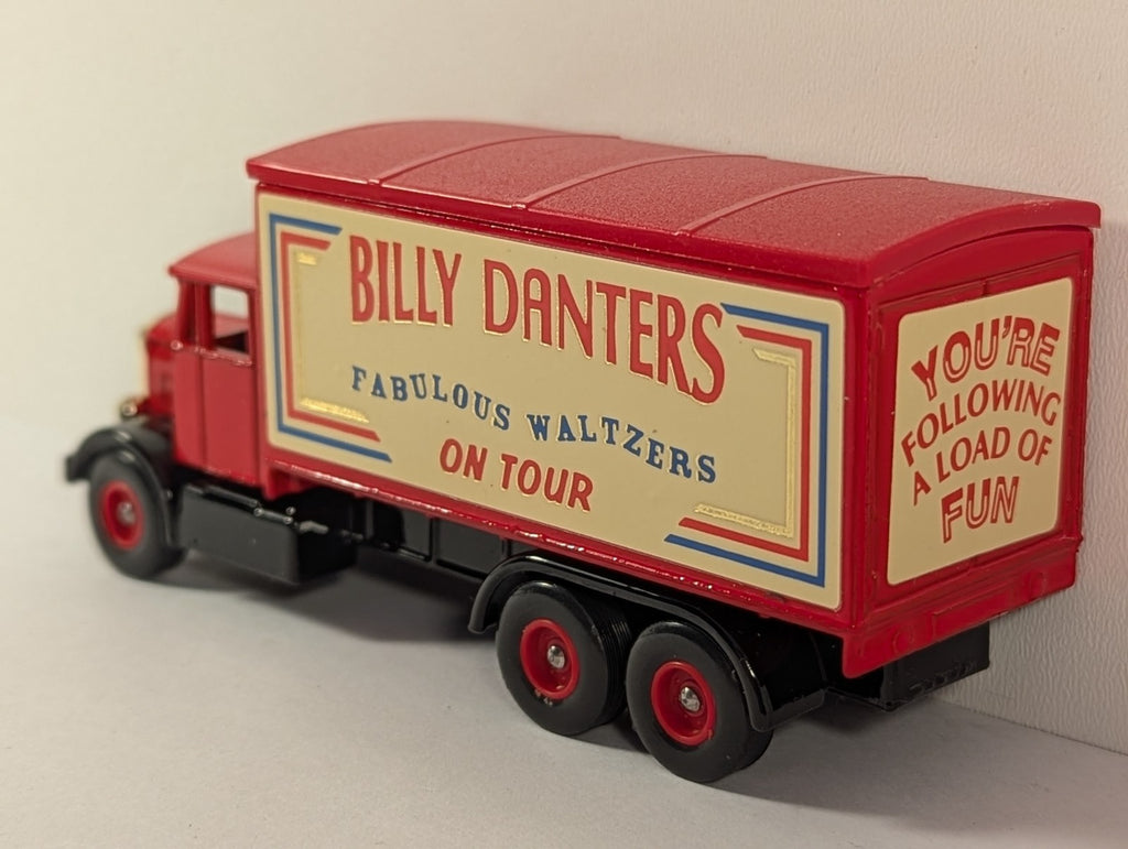 Lledo “Days Gone” Scammell 6-Wheeler – Billy Danter’s Fabulous Waltzers