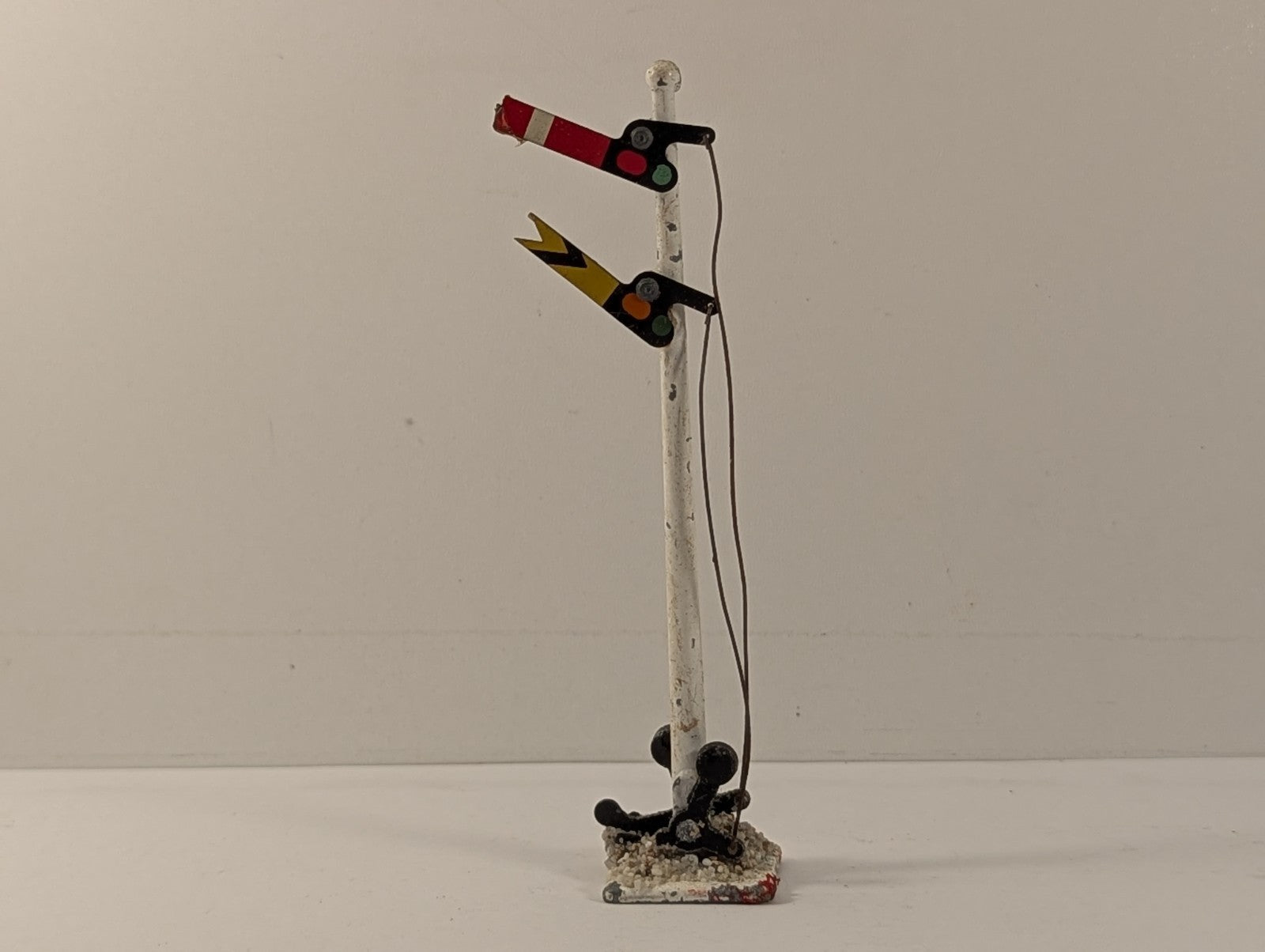 Crescent OO Gauge Double Arm Railway Signal