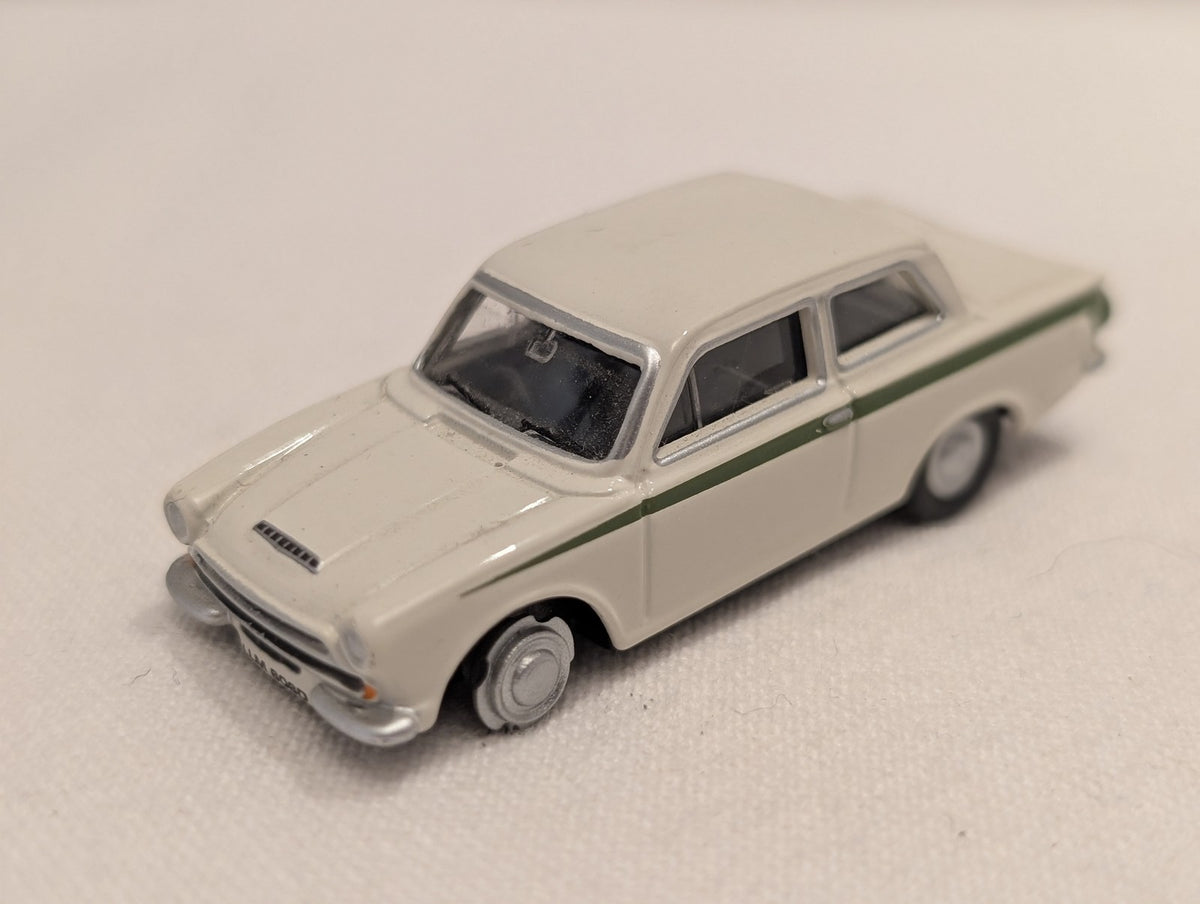 Oxford Diecast 1:76 / OO Gauge Ford Cortina Mk1 Lotus Die-cast Vehicle LLM 808D