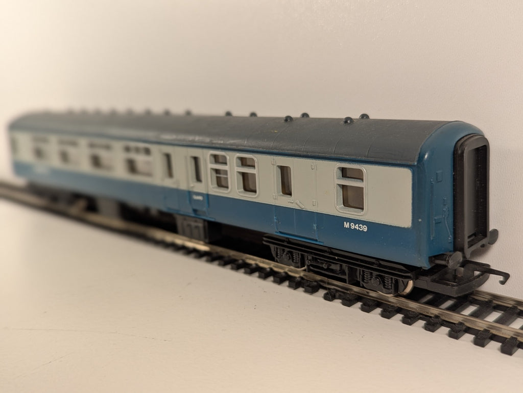 Hornby R418 OO BR Blue Grey Brake Second M9439