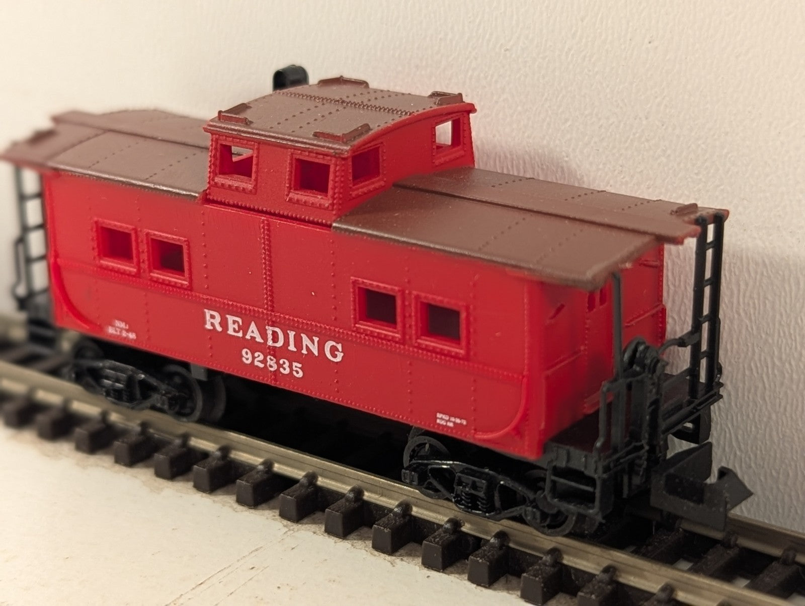 Life-Like 7974 N Gauge Reading Caboose - Boxed