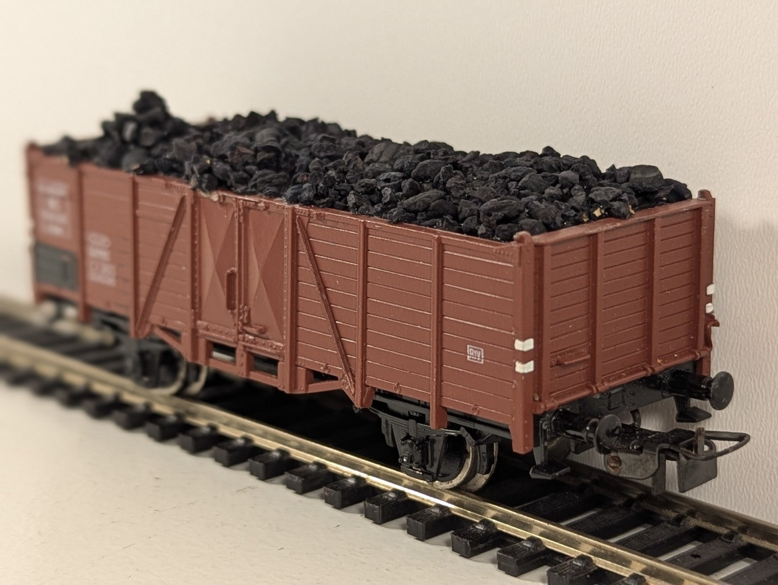 Roco 4390A HO Gauge DB Coal Gondola Wagon