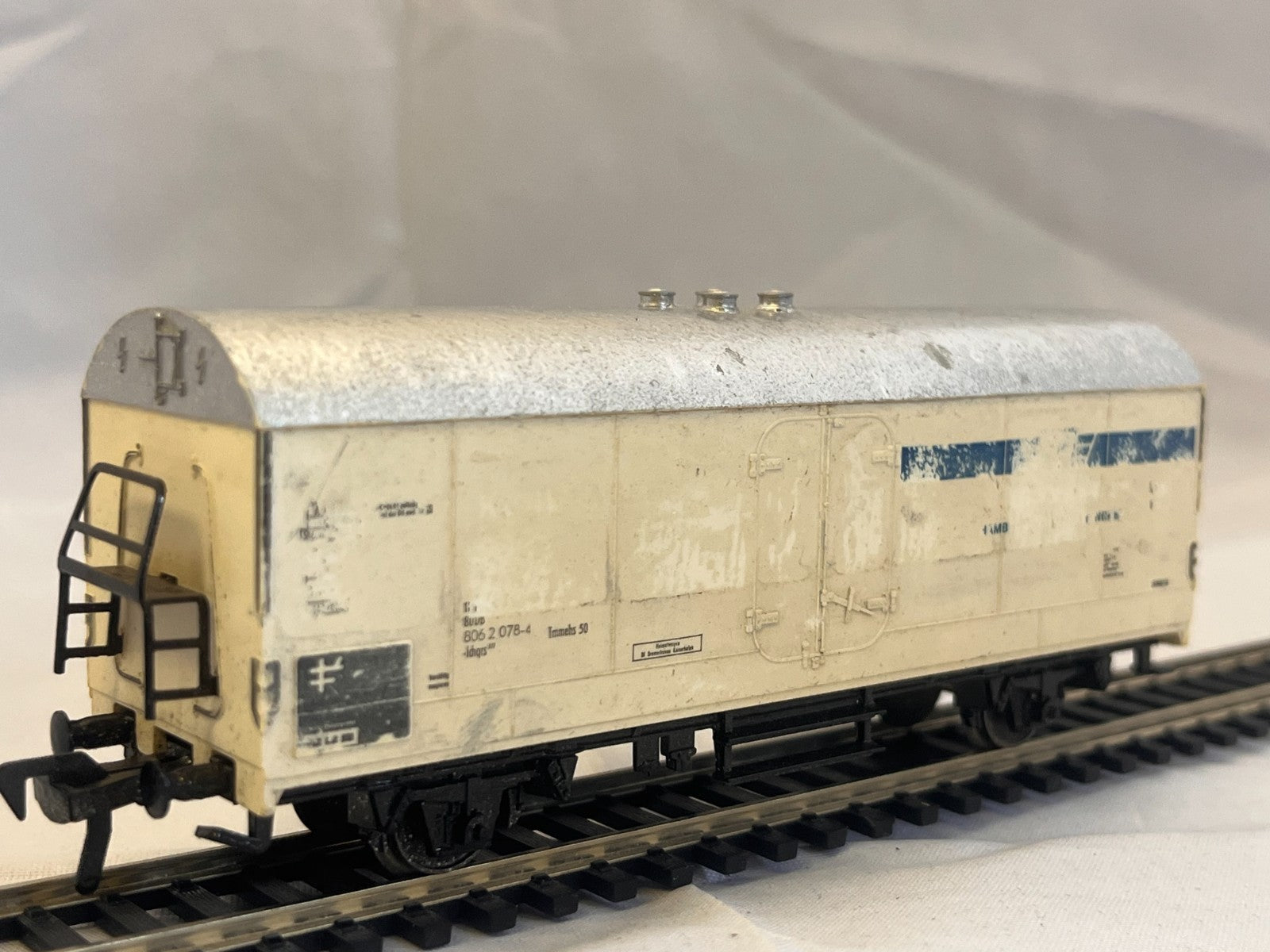 Fleischmann HO Scale Deutsche Bahn Interfrigo Refrigerated Wagon Worn