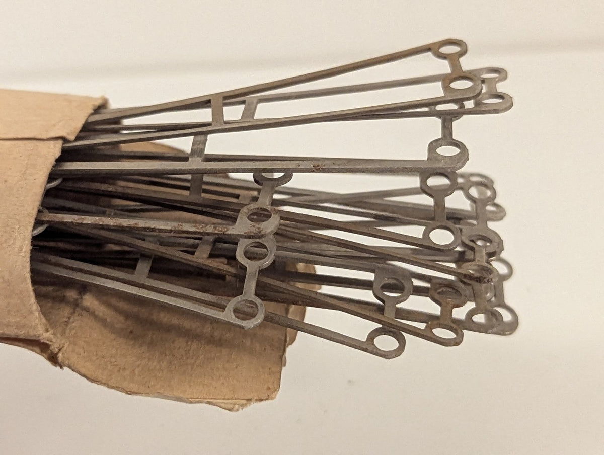 Tri-ang OO Gauge 12 Catenary (Length 7 1/4") R.308