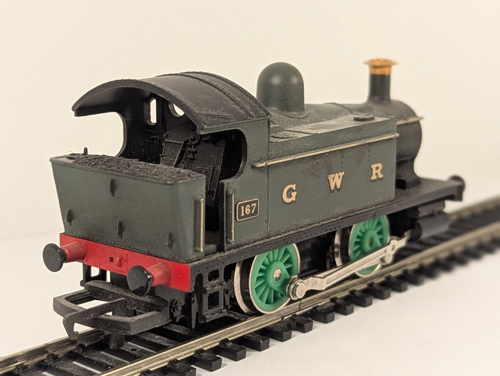 Hornby OO Gauge GWR Class 101 0-4-0 Industrial Tank – Wrong Wheels