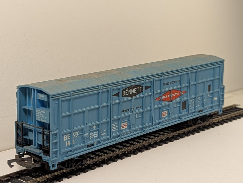 Life-Like Trains HO Gauge 50ft Thrall Door Box Car - Boxed