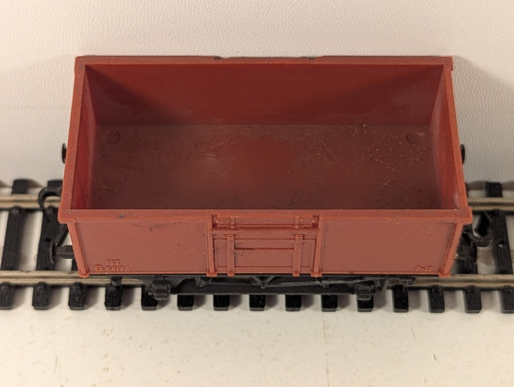 Trix 5001 BR 16 Ton Mineral Wagon Brown OO Gauge