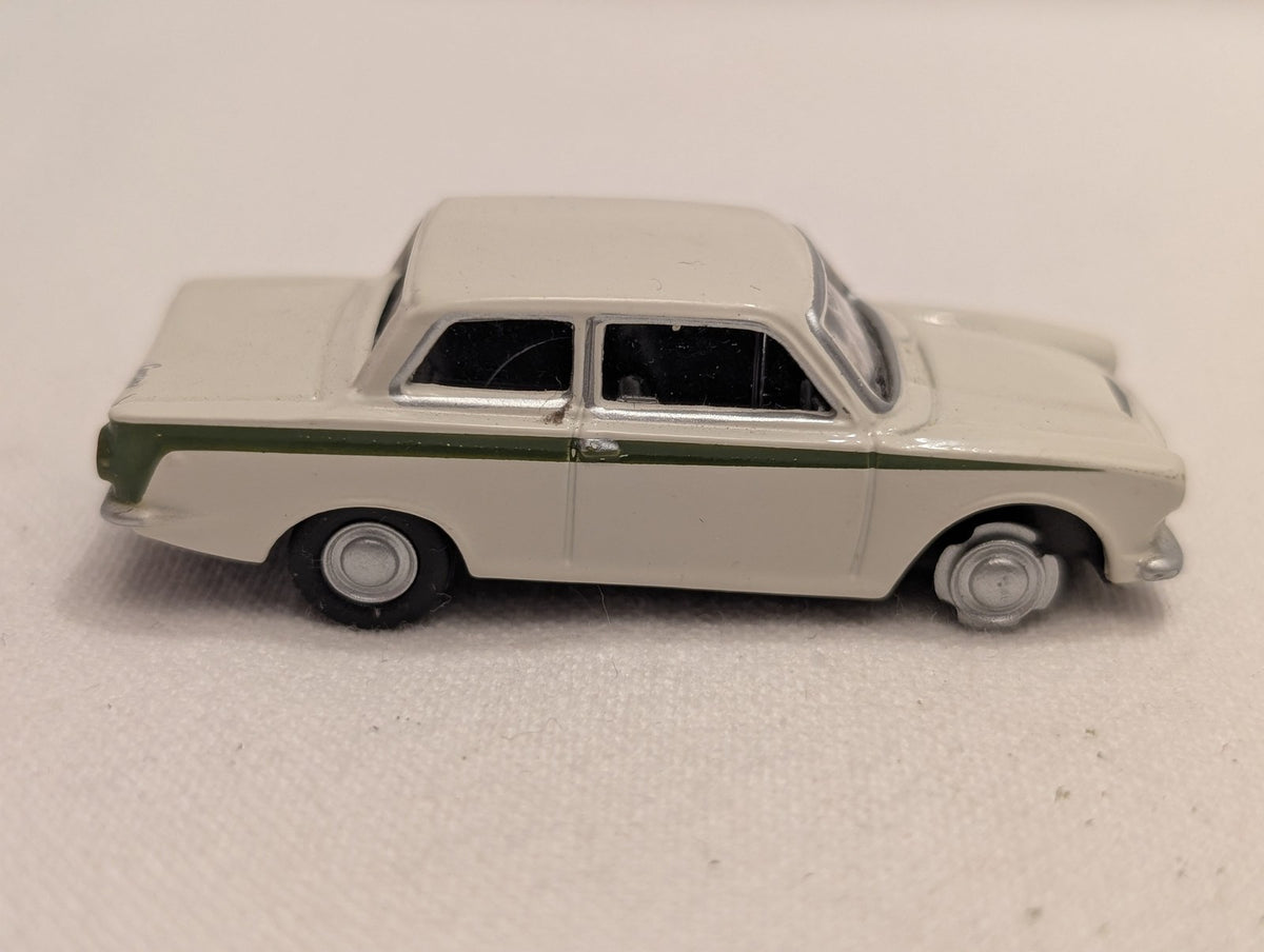 Oxford Diecast 1:76 / OO Gauge Ford Cortina Mk1 Lotus Die-cast Vehicle LLM 808D