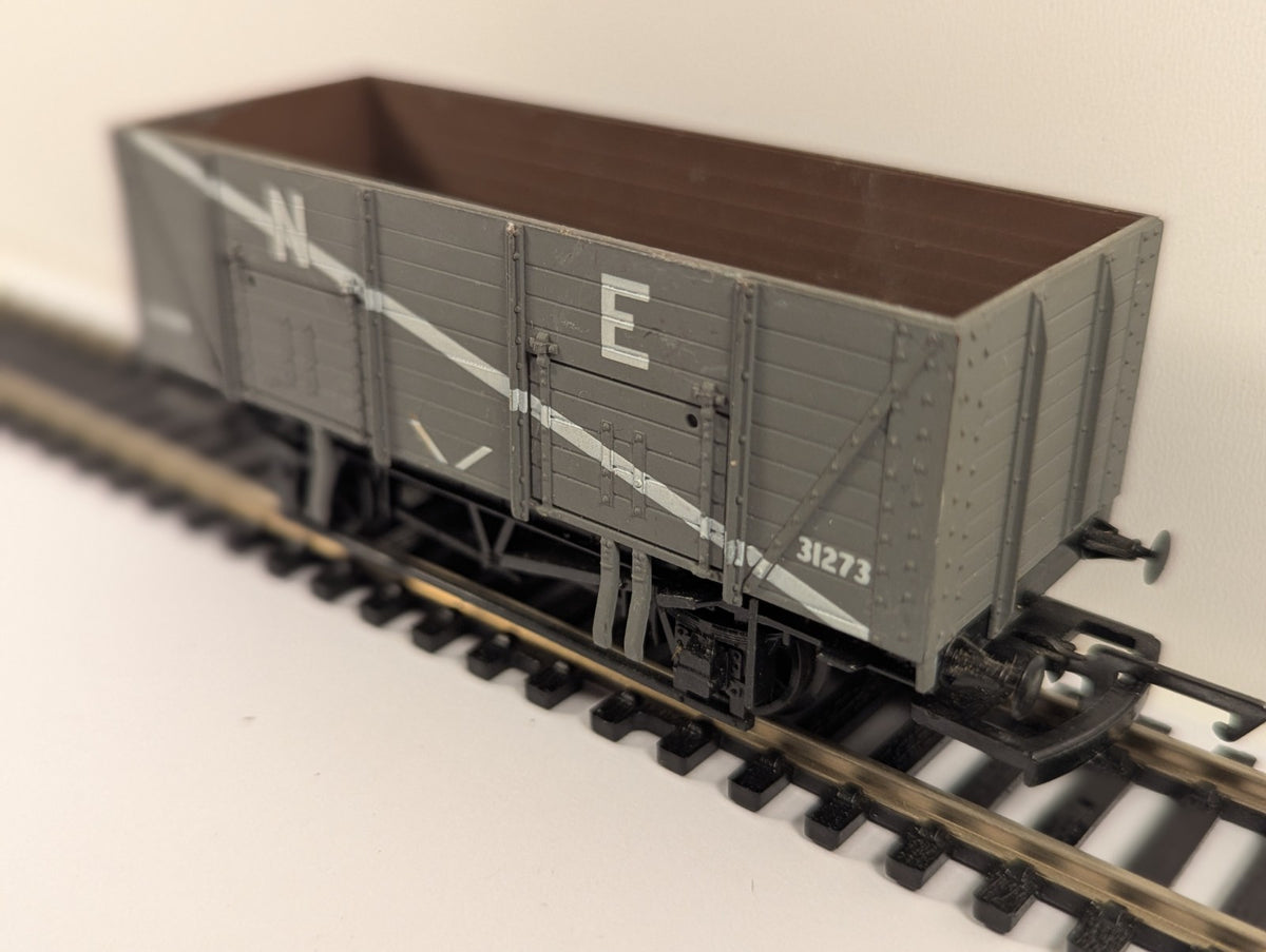 Airfix / GMR 54369-3 OO Gauge 20-Ton Mineral Wagon – LNER Grey