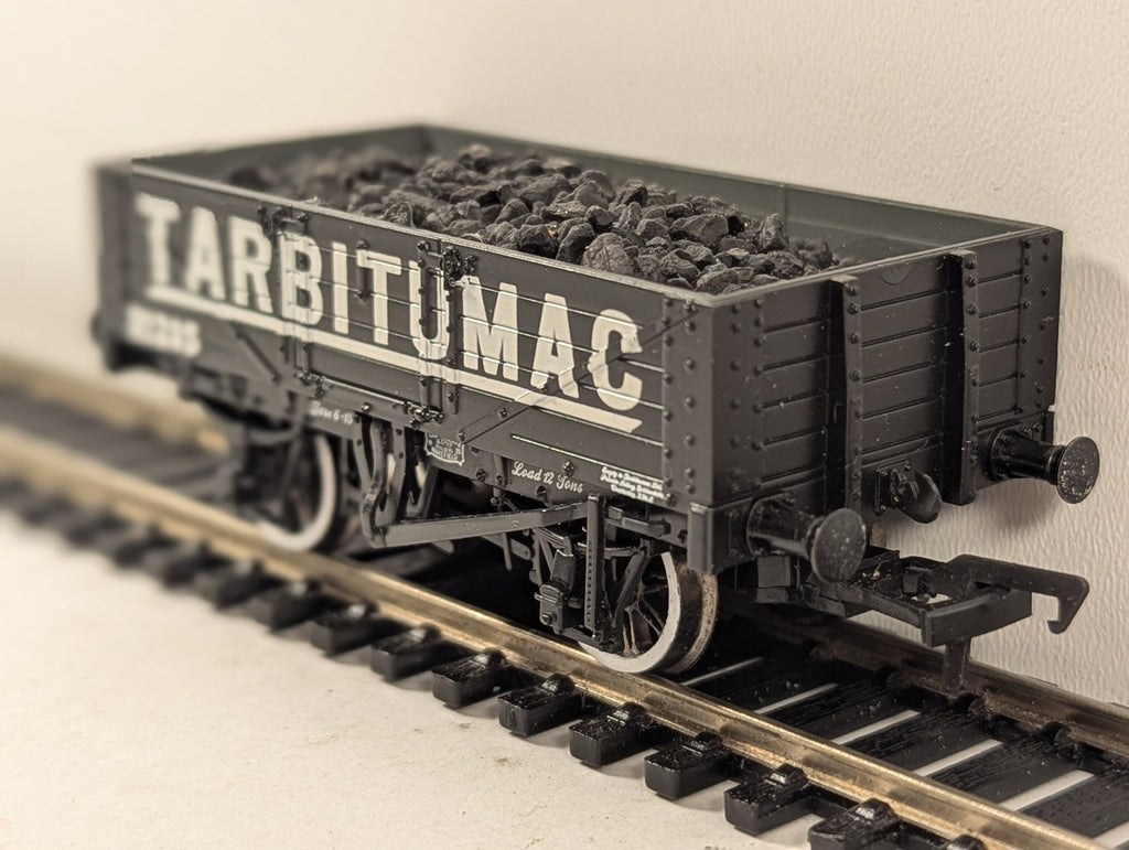 Bachmann OO Gauge 7 Plank Open Wagon Goods Wagon 285 Tarbitumac