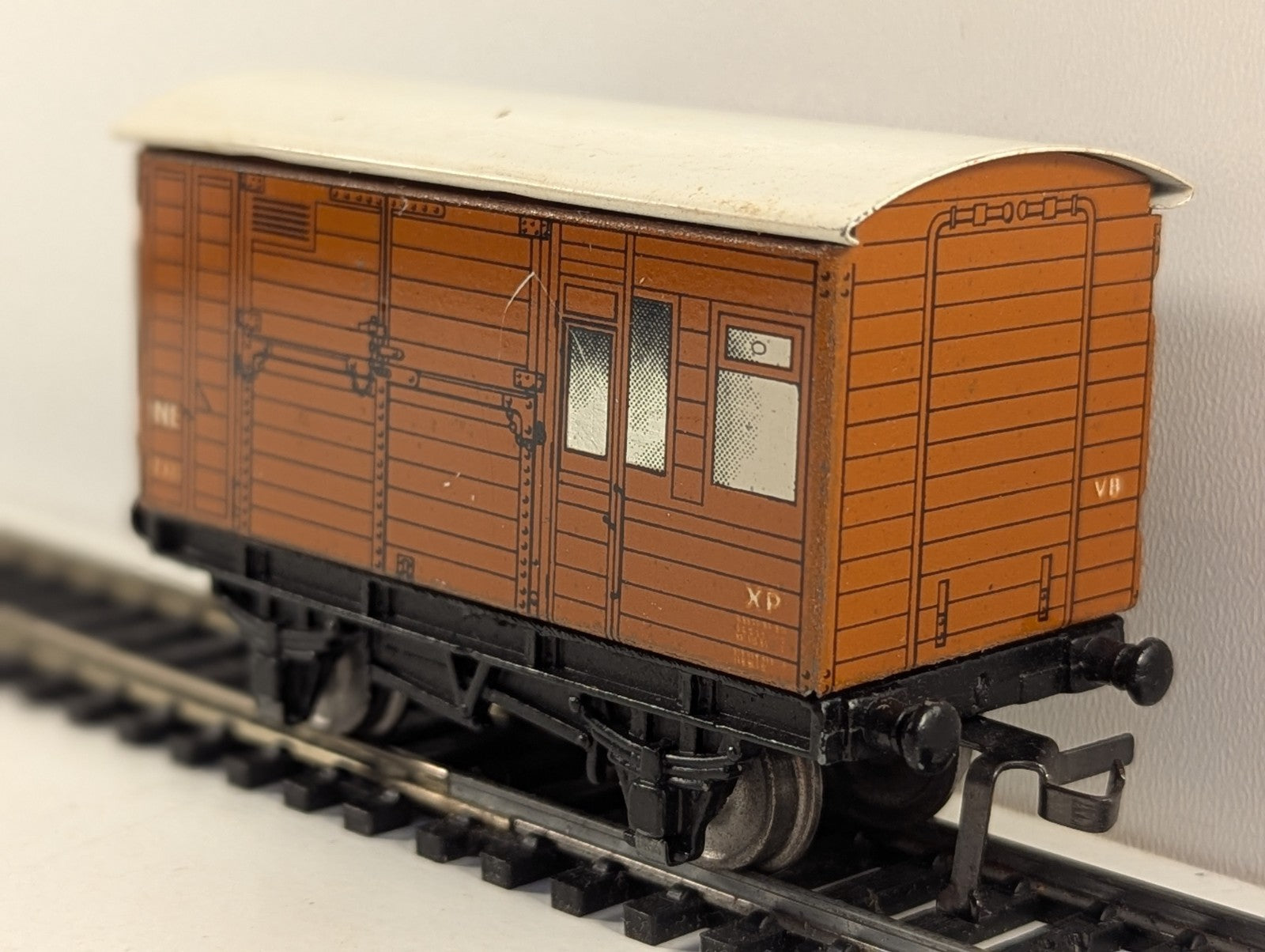 Hornby Dublo OO Gauge North Eastern D1 Horse Box