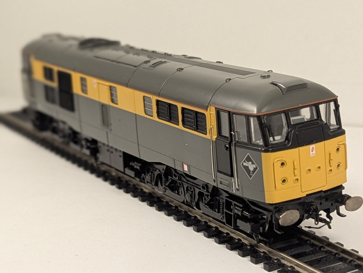Hornby OO Gauge BR Class 31 A-I-A Diesel Electric Locomotive '31110'