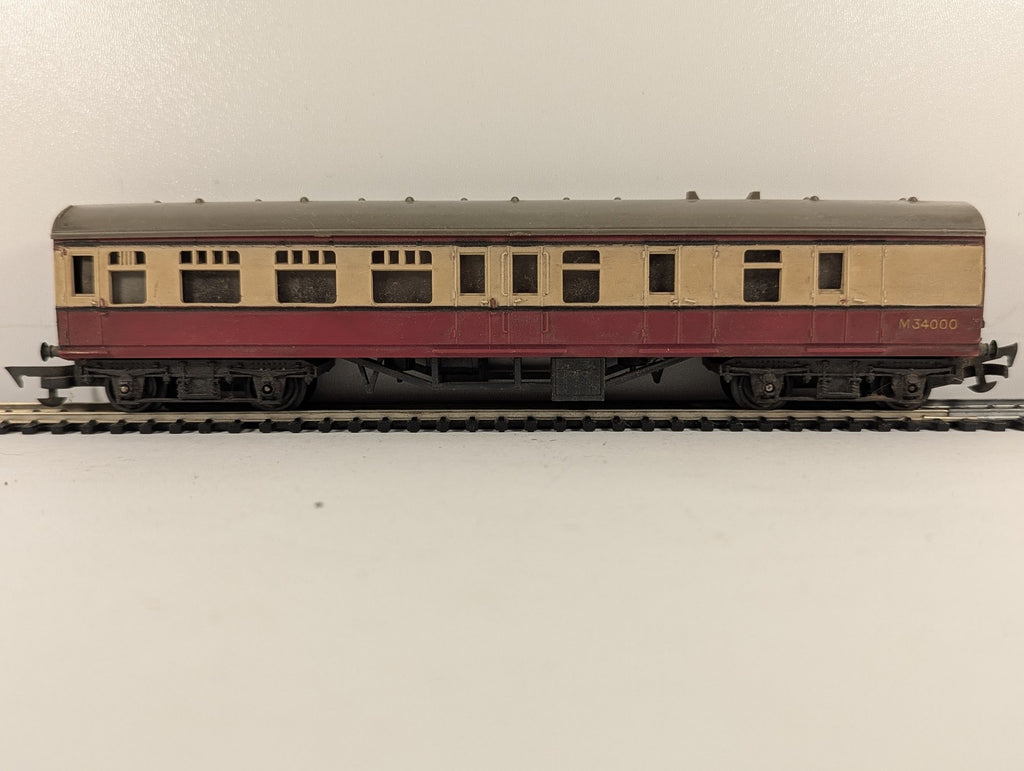 Tri-ang OO Gauge BR Mk1 Brake Second Coach Passenger Coach M34000
