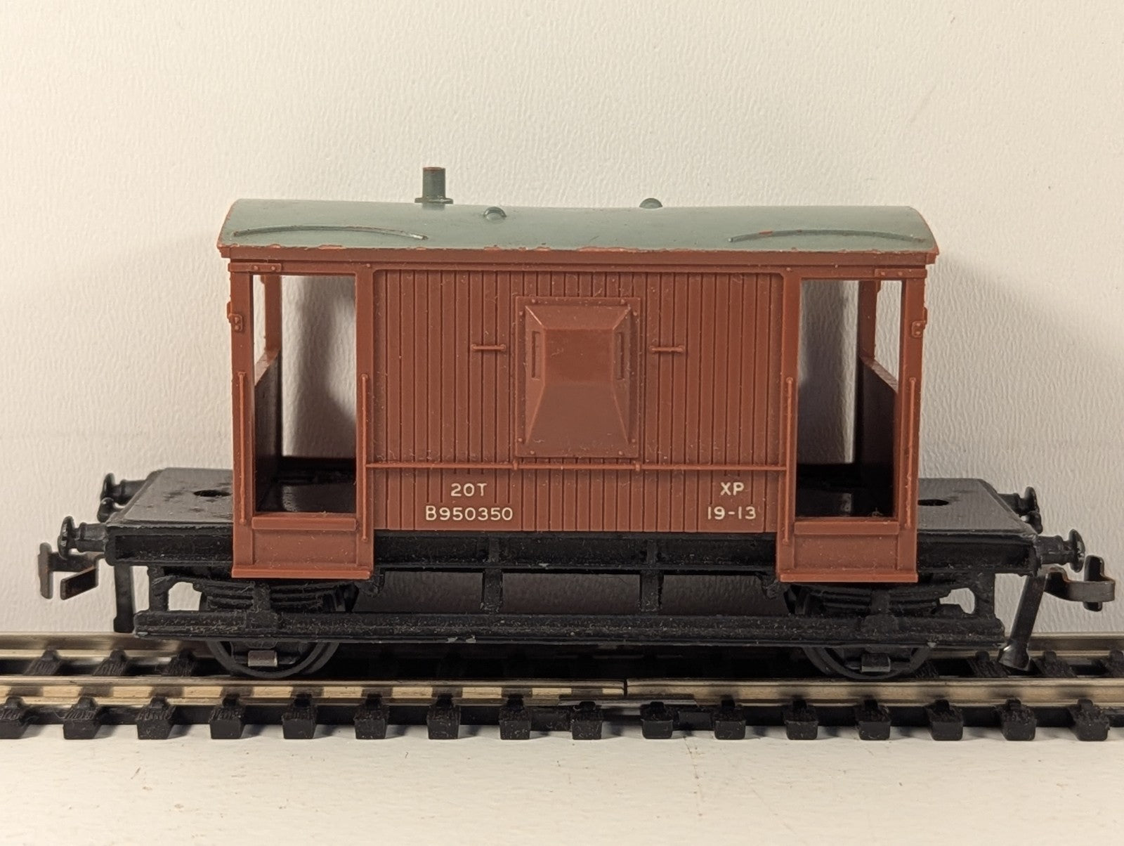 Hornby Dublo 20 Ton Standard Brake Van