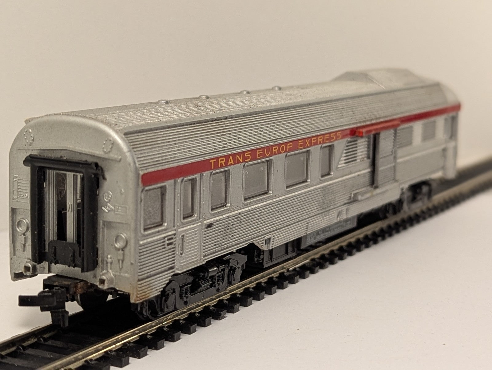 Jouef HO Gauge TEE Silver Trans-Europe Express Coach Missing Parts
