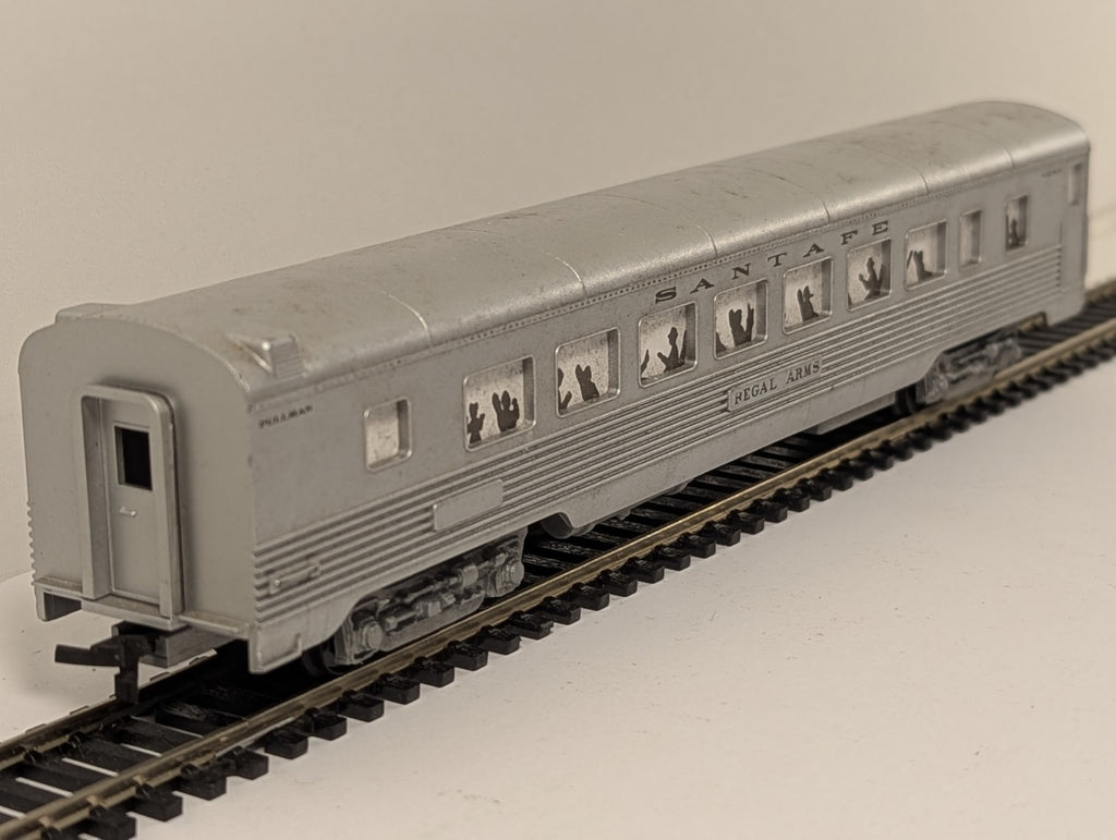 Life-Like HO Gauge Santa Fe Silver Streamlined Passenger Coach