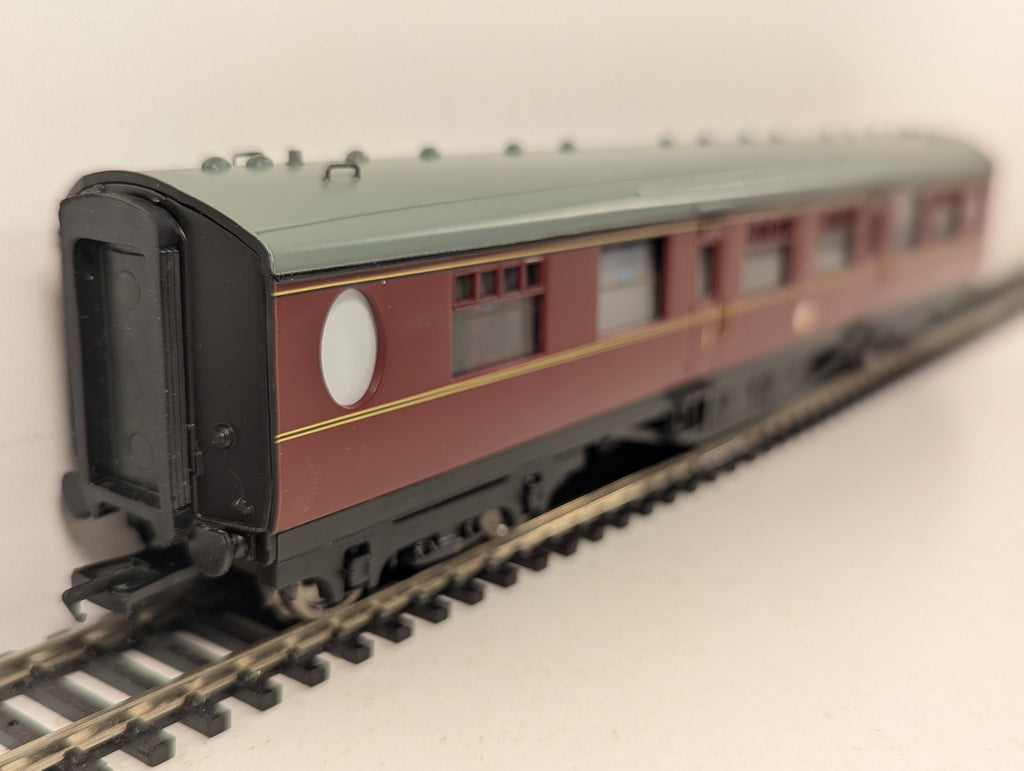 Bachmann OO Gauge Thompson CK Composite Corridor Coach Passenger Coach E1266E