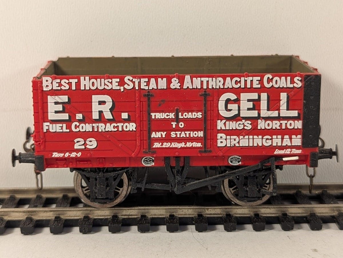 Bachmann OO Gauge 7 Plank Wagon 'E.R. Gell' Goods Wagon 29 E.R. Gell Red 37-078