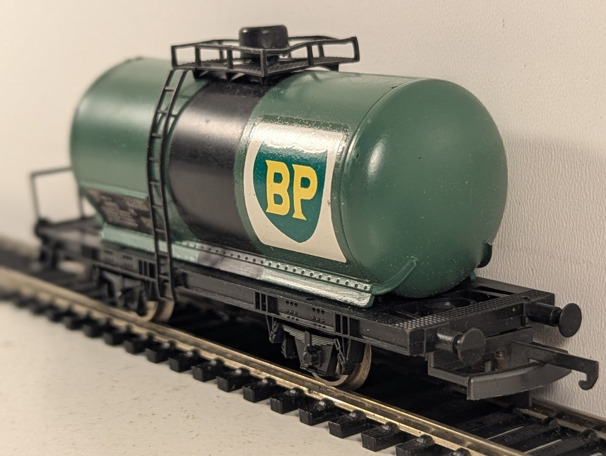 Lima HO Scale BP Petrol Tank Wagon Goods Wagon 005 7 426-3 BP Green