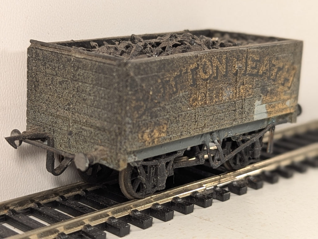 Kitbuilt OO Gauge Sutton Heath Collieries 7-Plank Private Owner Coal Wagon