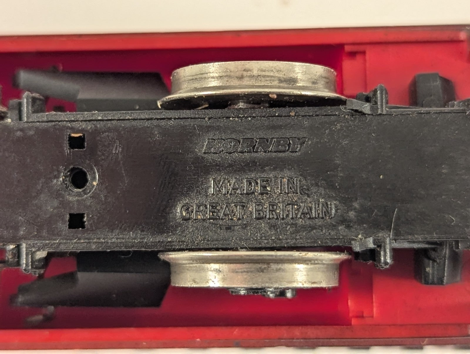 Hornby R336 OO Gauge Roger 0-4-0 Industrial Tank Locomotive - Spares/Repairs
