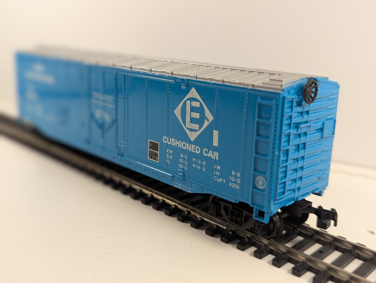 Bachmann HO Gauge Erie Lackawanna 50ft Boxcar