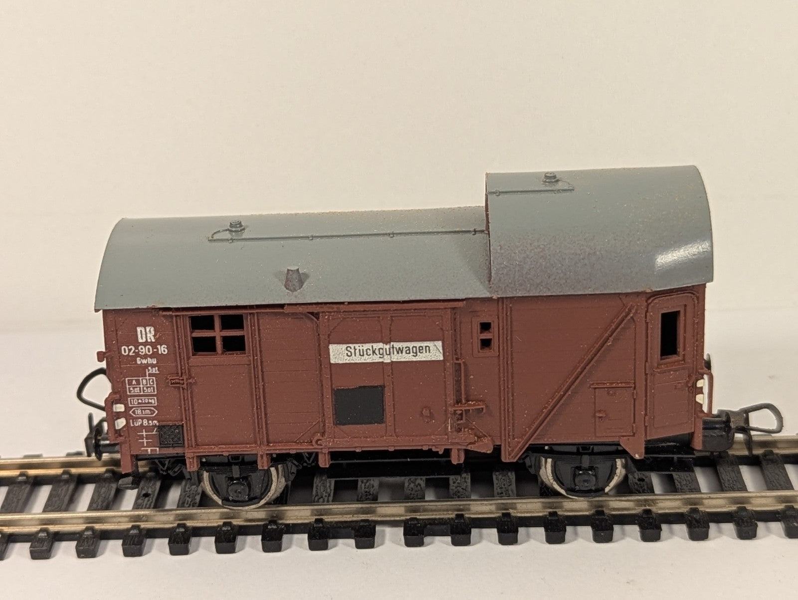 Piko HO Gauge DR Goods Brake Van Type Gwhu