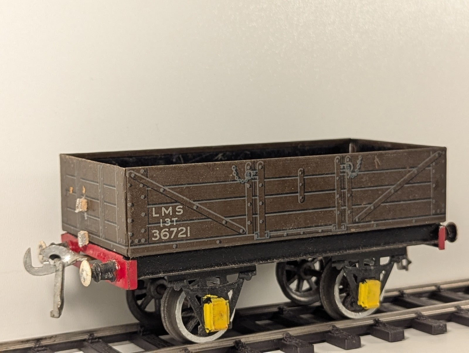 Hornby O Gauge Tinplate LMS 5 Plank Open Wagon Brown - Repainted Axle Box