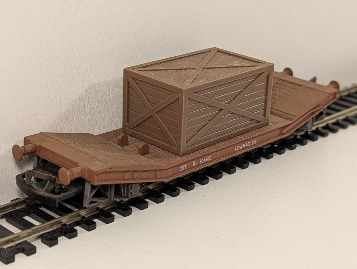 Airfix 54330 25-Ton Lowmac Machine Wagon – Crate Load – OO Gauge