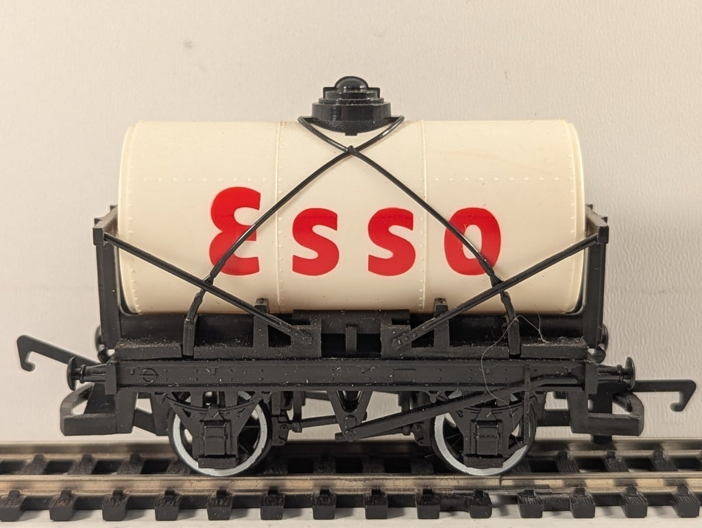 Hornby OO Gauge Esso Tank Wagon Goods Wagon