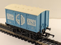 Hornby R118 OO Gauge BR Blue 12T Fine Fish Van E81010